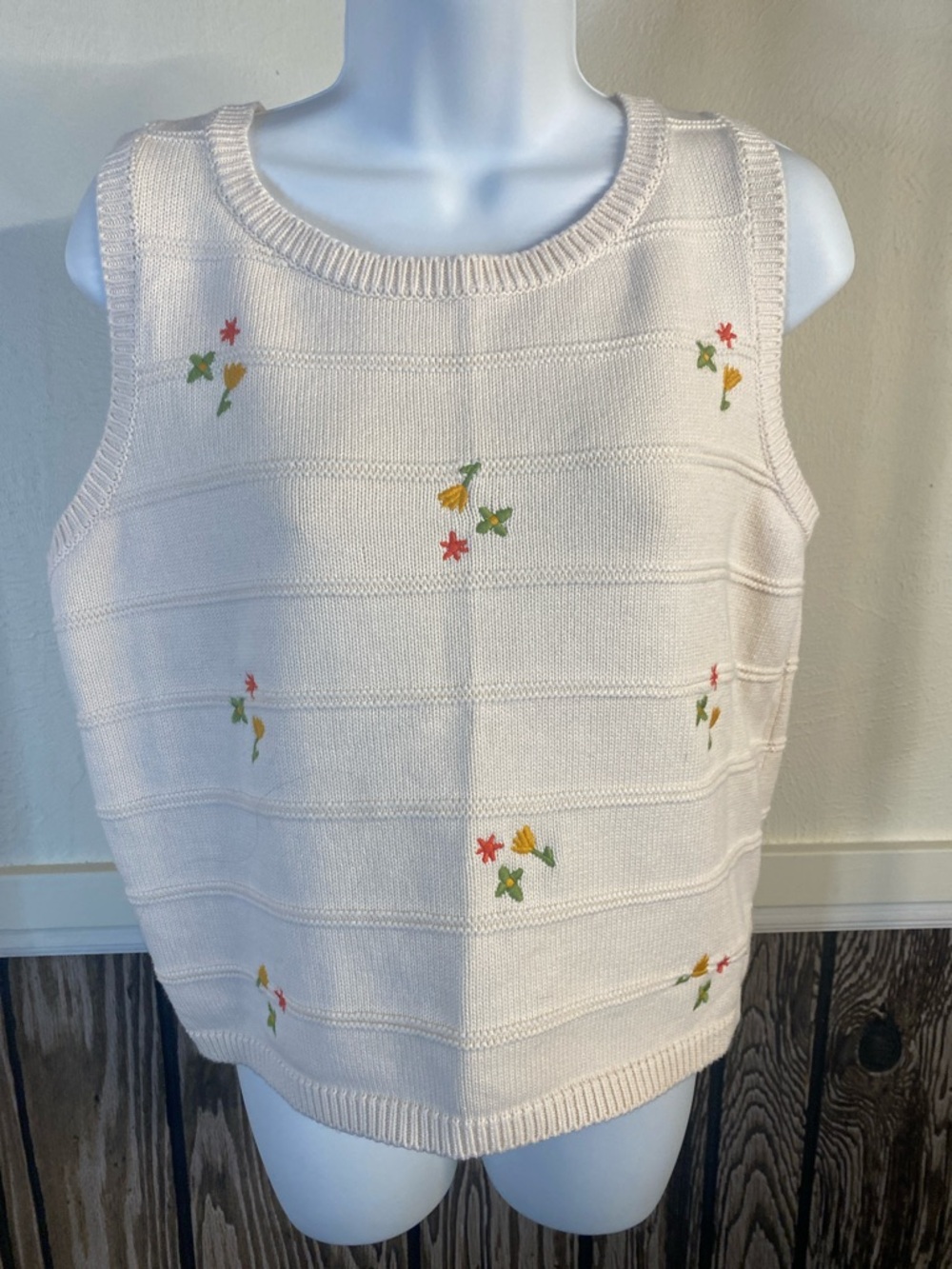 Toad&Co Cream Knit Sleeveless Sweater Vest with Small Floral Embroidery